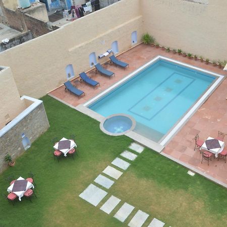 Castle Khandela A Heritage Castle Exterior photo