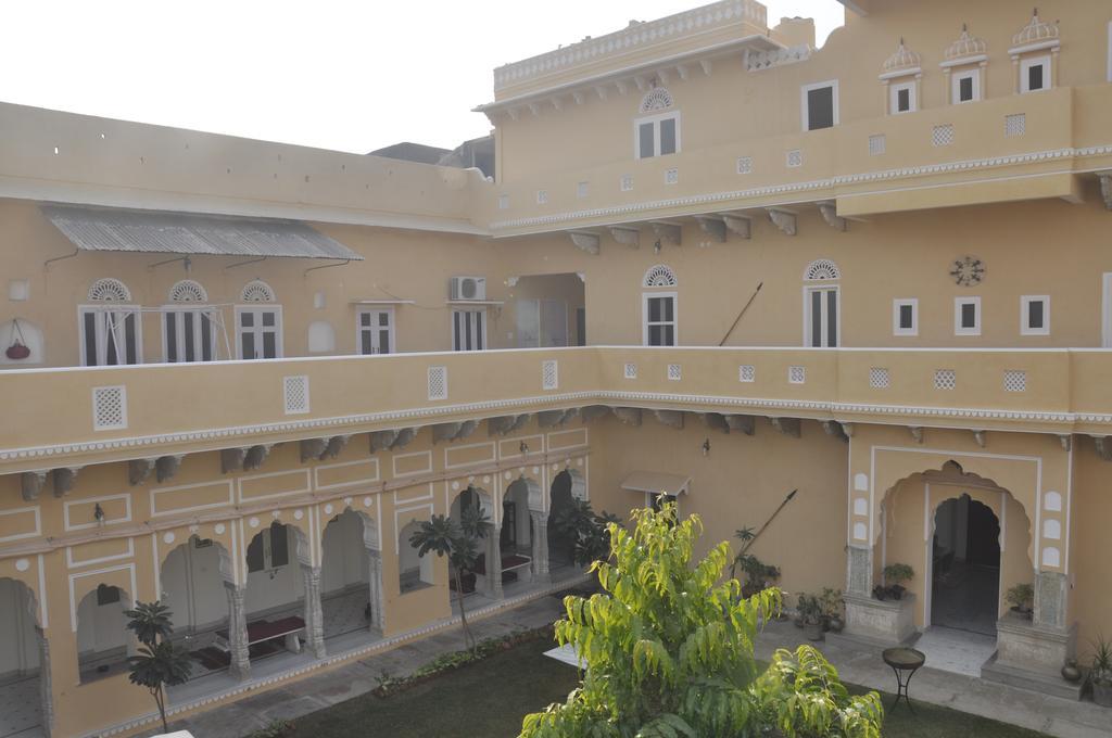 Castle Khandela A Heritage Castle Exterior photo