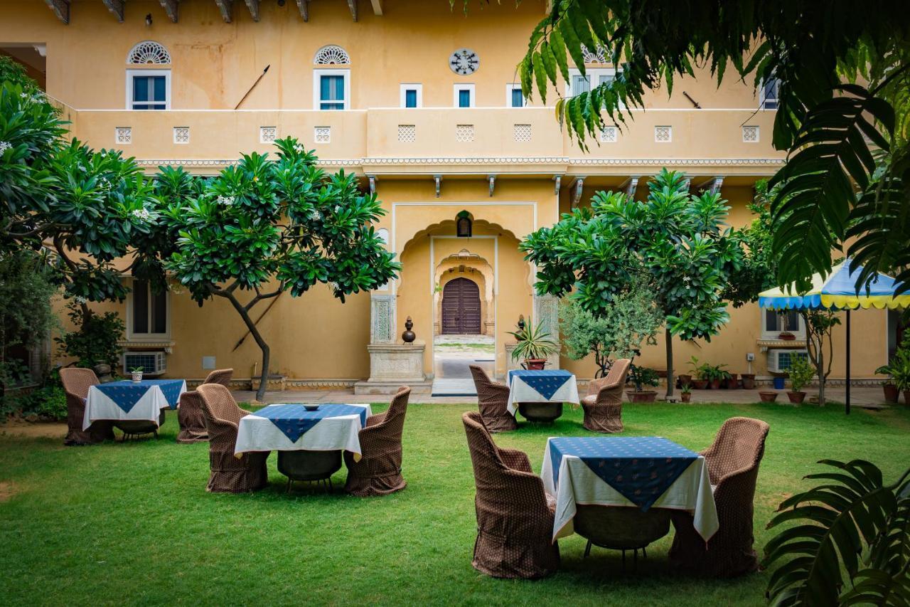 Castle Khandela A Heritage Castle Exterior photo